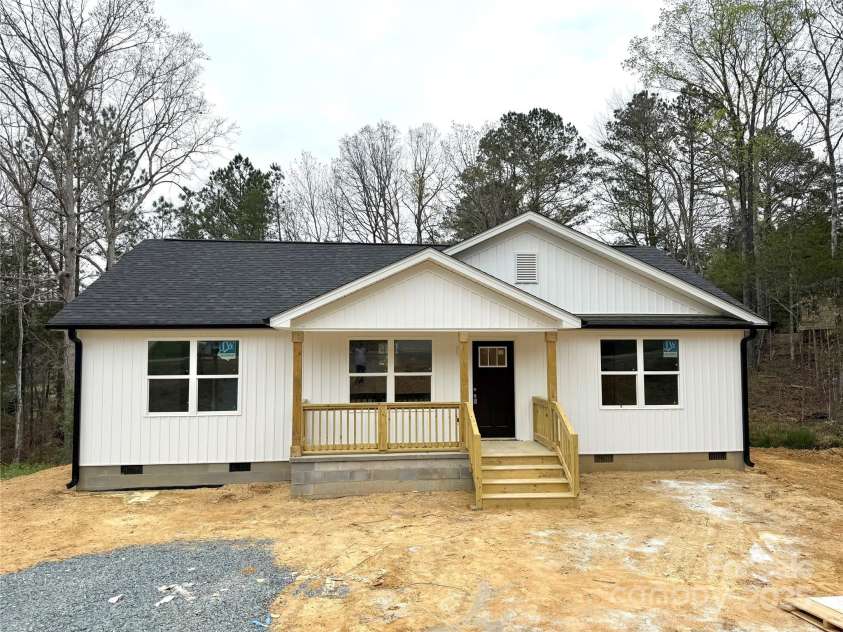1212 Belmont Circle Drive, Lancaster, SC 29720.  MLS# CAR4247060, YatesRealty ID 6610. 