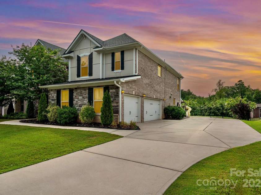 4071 Thames Circle, Fort Mill, SC 29715.  MLS# CAR4287948, YatesRealty ID 6611. 
