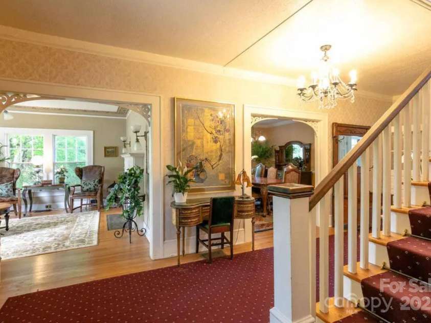 88 Main Street, Weaverville, NC 28787.  MLS# CAR4246836, YatesRealty ID 6611. 