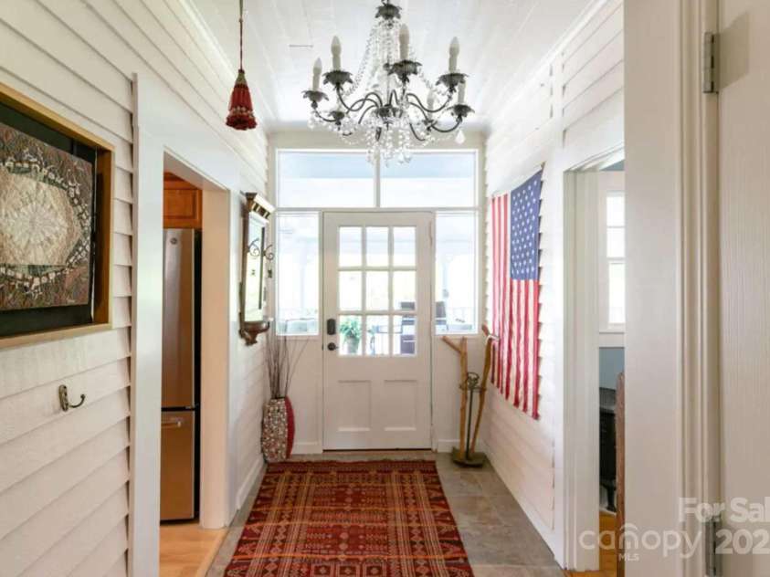 88 Main Street, Weaverville, NC 28787.  MLS# CAR4246836, YatesRealty ID 6611. 