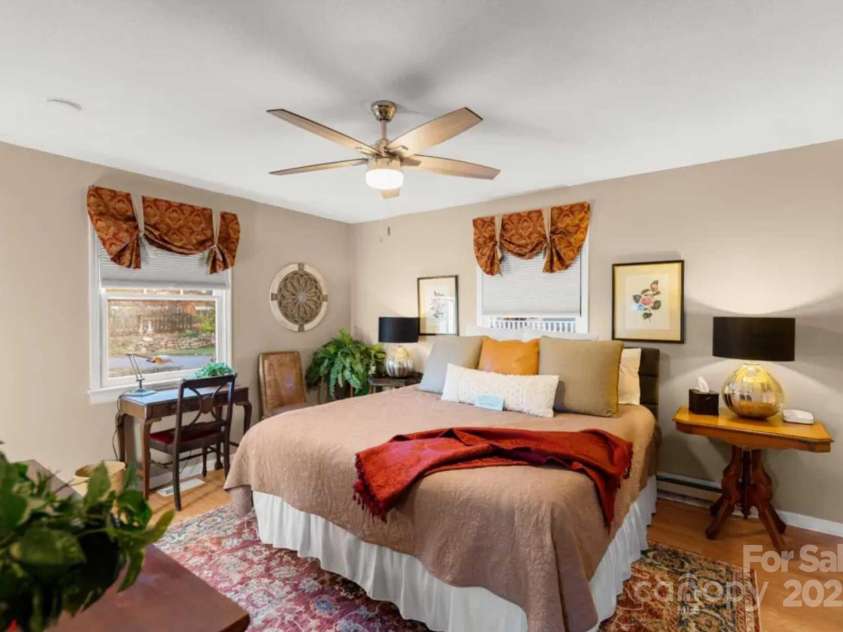 88 Main Street, Weaverville, NC 28787.  MLS# CAR4246836, YatesRealty ID 6611. 