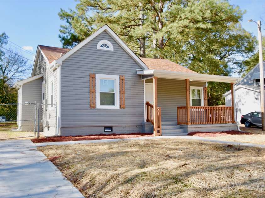 403 Ransom Street, Gastonia, NC 28052.  MLS# CAR4202324, YatesRealty ID 6612. 