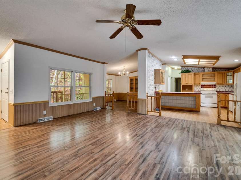 197 Savannah Meadows Trail, Sylva, NC 28779.  MLS# CAR4384225, YatesRealty ID 6614. 