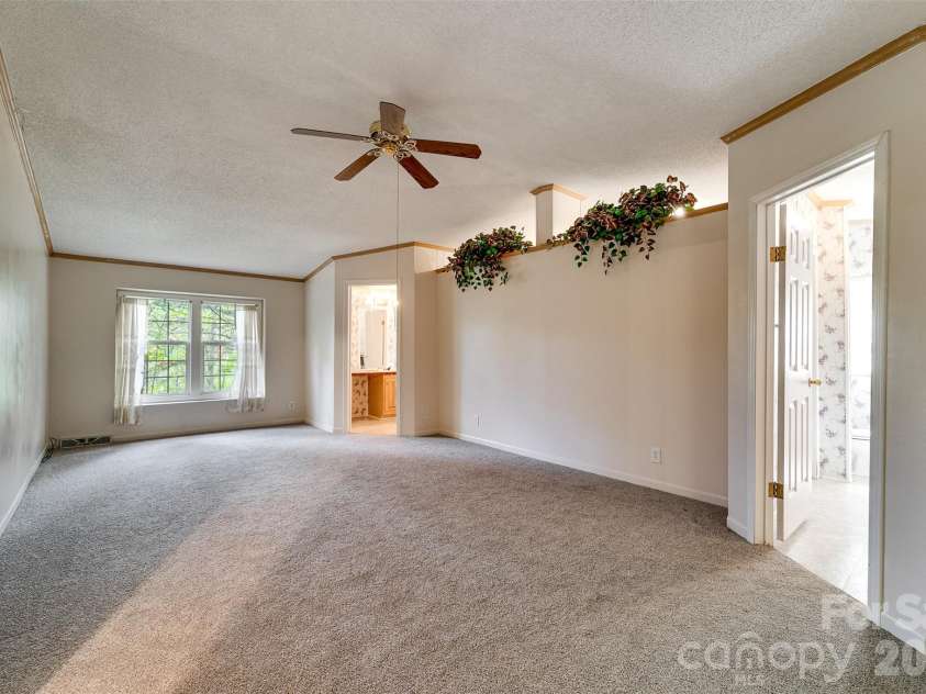 197 Savannah Meadows Trail, Sylva, NC 28779.  MLS# CAR4384225, YatesRealty ID 6614. 