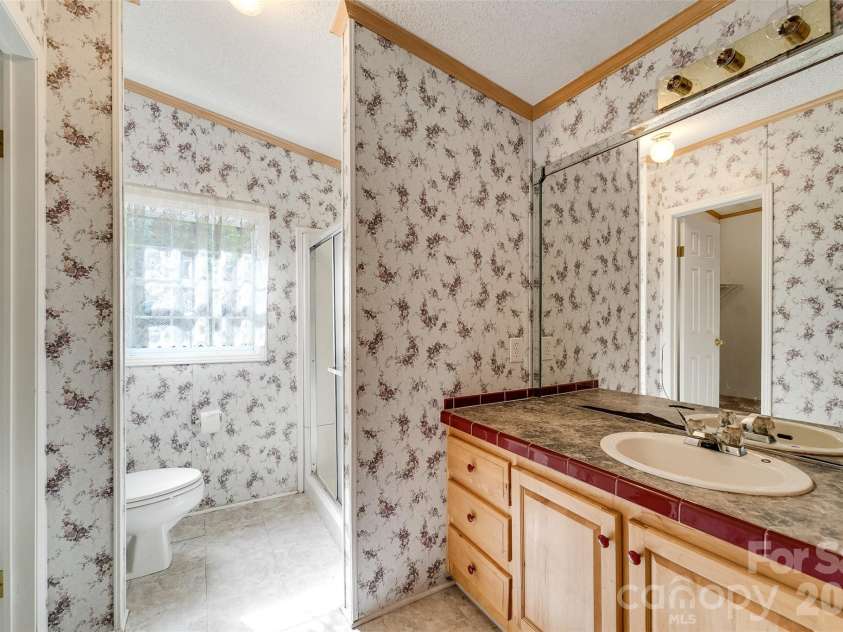 197 Savannah Meadows Trail, Sylva, NC 28779.  MLS# CAR4384225, YatesRealty ID 6614. 