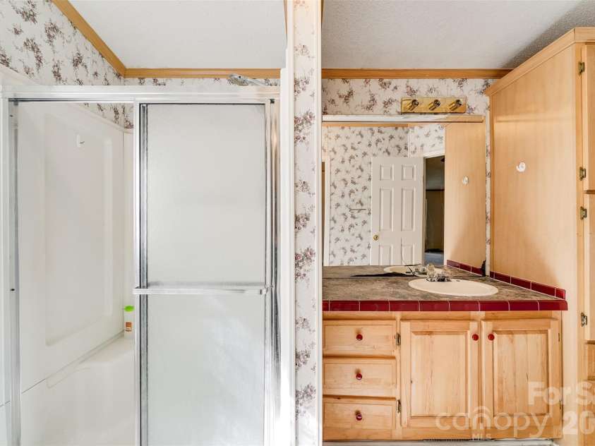 197 Savannah Meadows Trail, Sylva, NC 28779.  MLS# CAR4384225, YatesRealty ID 6614. 