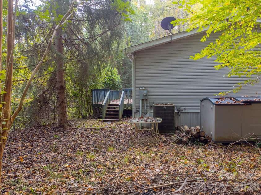 197 Savannah Meadows Trail, Sylva, NC 28779.  MLS# CAR4384225, YatesRealty ID 6614. 