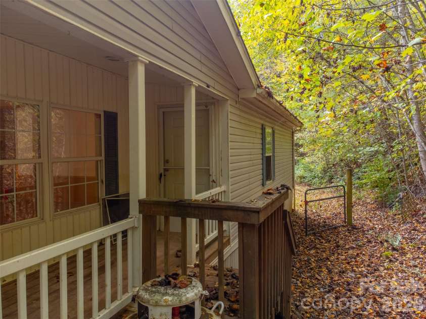 197 Savannah Meadows Trail, Sylva, NC 28779.  MLS# CAR4384225, YatesRealty ID 6614. 
