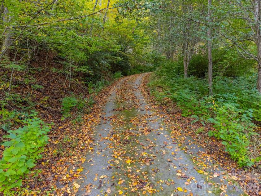 197 Savannah Meadows Trail, Sylva, NC 28779.  MLS# CAR4384225, YatesRealty ID 6614. 
