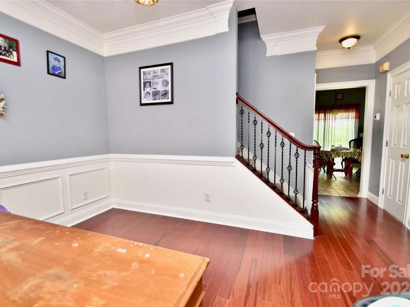 9841 Baxter Caldwell Drive, Charlotte, NC 28213.  MLS# CAR4141659, YatesRealty ID 6614. 