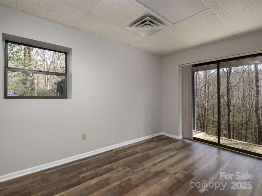 1528 Ugugu Drive, Brevard, NC 28712.  MLS# CAR4221369, YatesRealty ID 6615. 