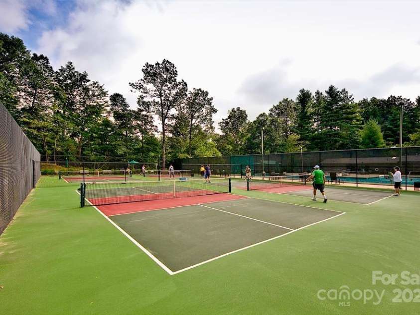 1528 Ugugu Drive, Brevard, NC 28712.  MLS# CAR4221369, YatesRealty ID 6615. 