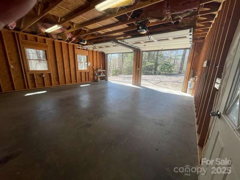 1528 Ugugu Drive, Brevard, NC 28712.  MLS# CAR4221369, YatesRealty ID 6615. 