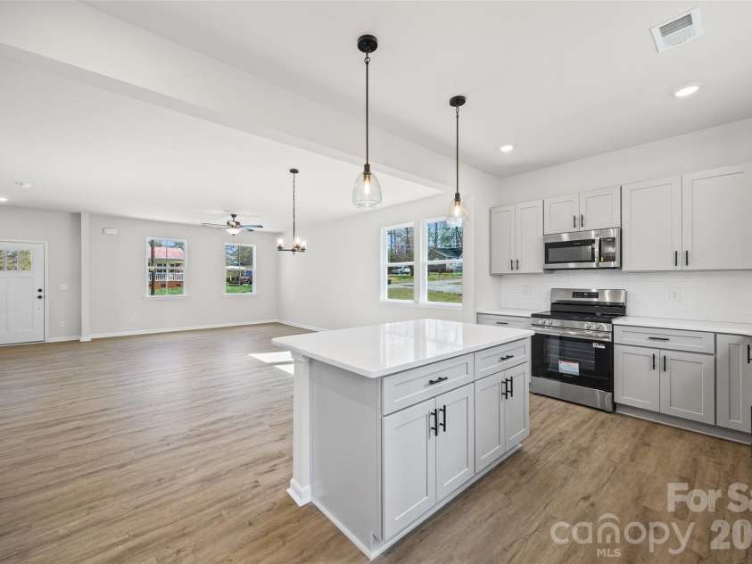213 Sloan Street, Belmont, NC 28012.  MLS# CAR4354904, YatesRealty ID 6615. 