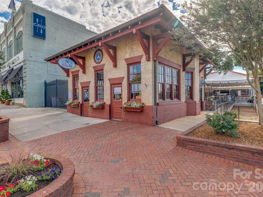 213 Sloan Street, Belmont, NC 28012.  MLS# CAR4354904, YatesRealty ID 6615. 