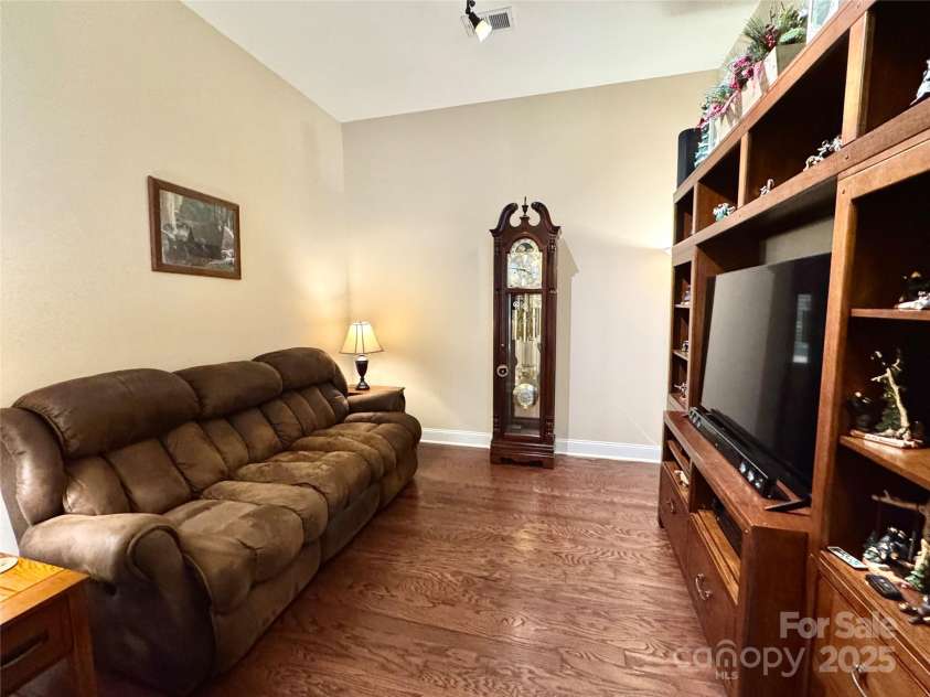 151 Chimney Rock Court, Denver, NC 28037.  MLS# CAR4238113, YatesRealty ID 6616. Den