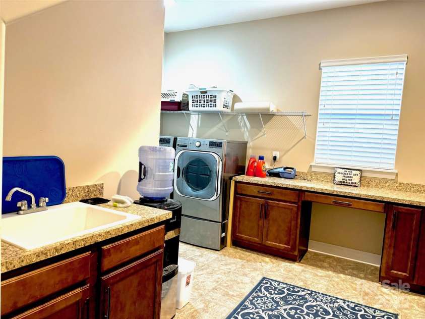 151 Chimney Rock Court, Denver, NC 28037.  MLS# CAR4238113, YatesRealty ID 6616. Laundry Rm