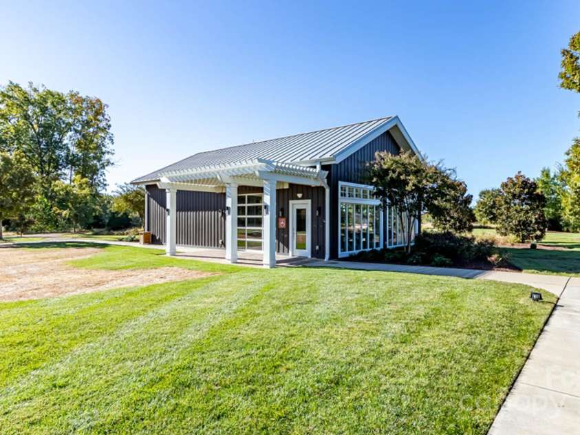 151 Chimney Rock Court, Denver, NC 28037.  MLS# CAR4238113, YatesRealty ID 6616. Pottery Center