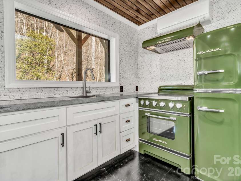 1115 Paint Rock Road, Hot Springs, NC 28743.  MLS# CAR4345094, YatesRealty ID 6617. 