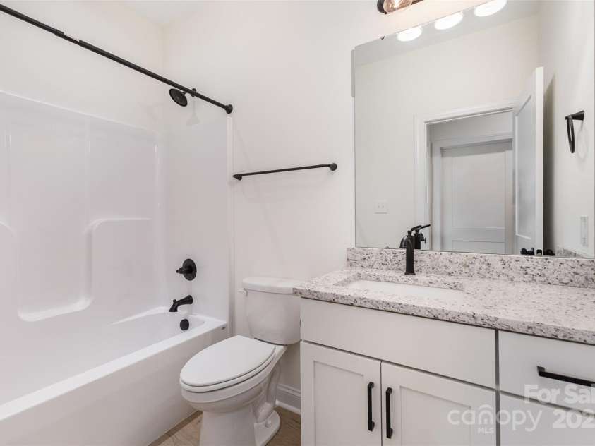 120 Southern Oaks Lane, Salisbury, NC 28147.  MLS# CAR4243946, YatesRealty ID 6617. 