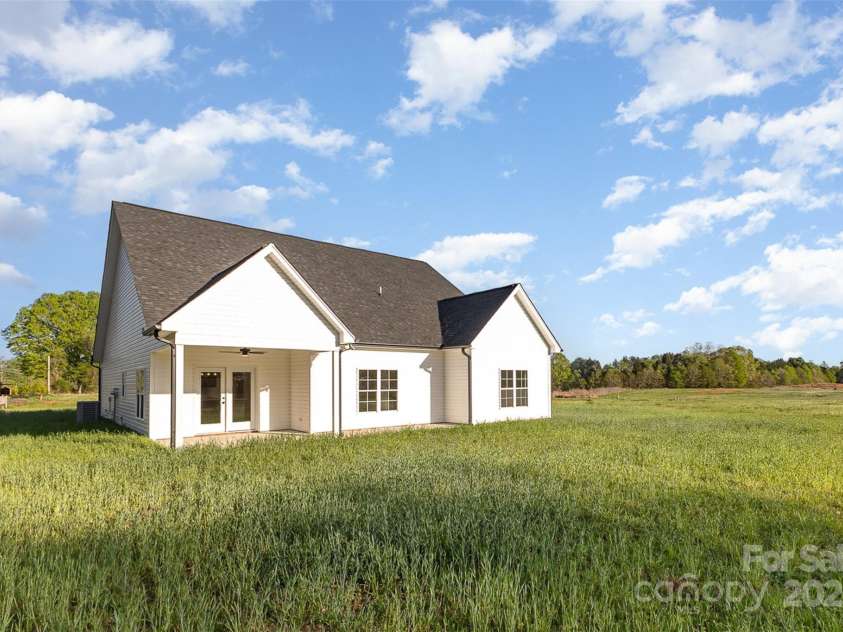 120 Southern Oaks Lane, Salisbury, NC 28147.  MLS# CAR4243946, YatesRealty ID 6617. 