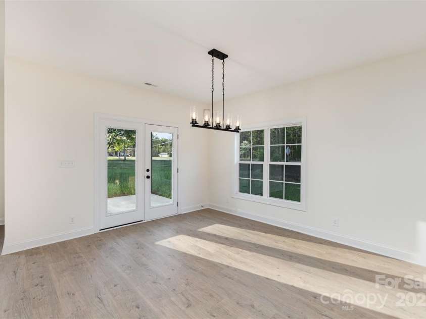 120 Southern Oaks Lane, Salisbury, NC 28147.  MLS# CAR4243946, YatesRealty ID 6617. Dining room