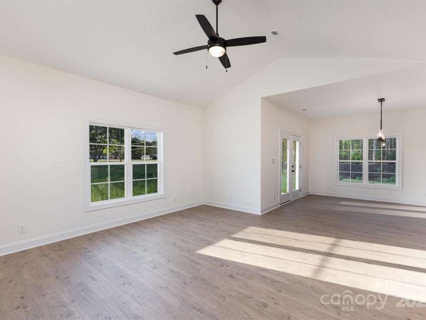 120 Southern Oaks Lane, Salisbury, NC 28147.  MLS# CAR4243946, YatesRealty ID 6617. Living room