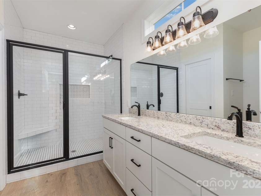 120 Southern Oaks Lane, Salisbury, NC 28147.  MLS# CAR4243946, YatesRealty ID 6617. Oversized walk-in tiled shower