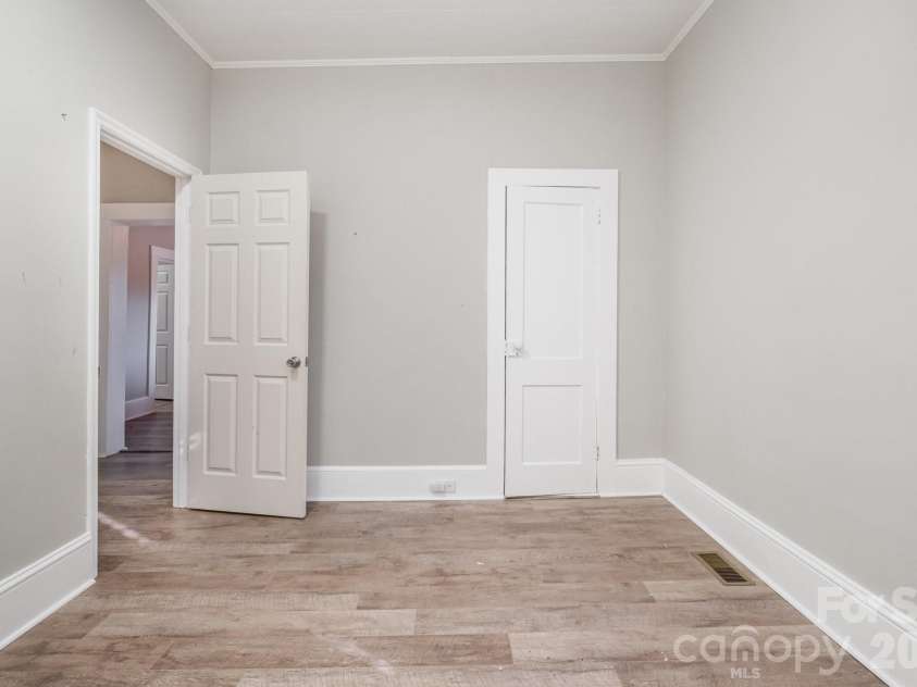603 Old North Main Street, Clover, SC 29710.  MLS# CAR4320532, YatesRealty ID 6618. 
