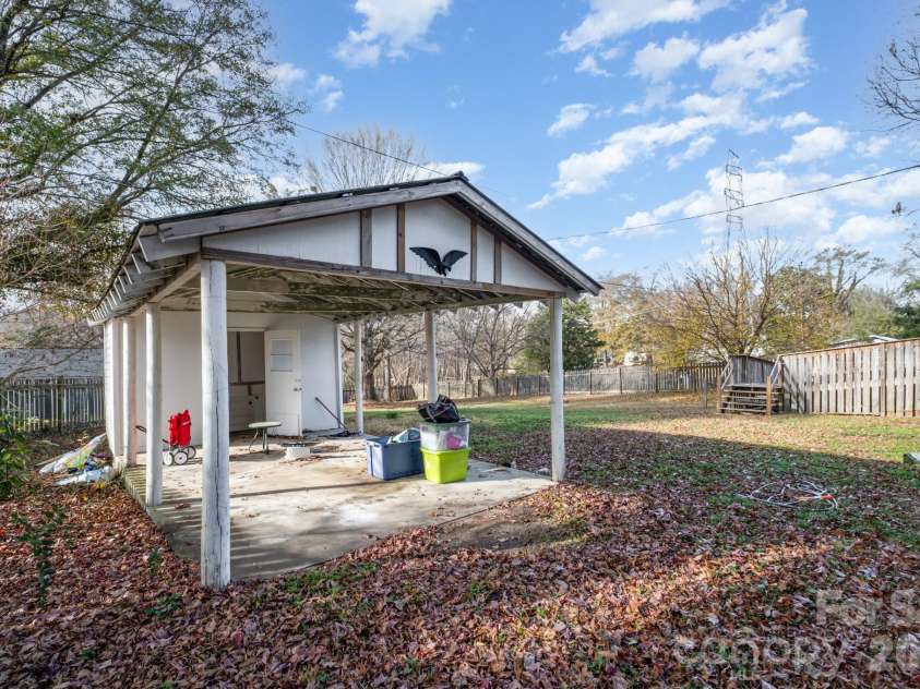 603 Old North Main Street, Clover, SC 29710.  MLS# CAR4320532, YatesRealty ID 6618. 