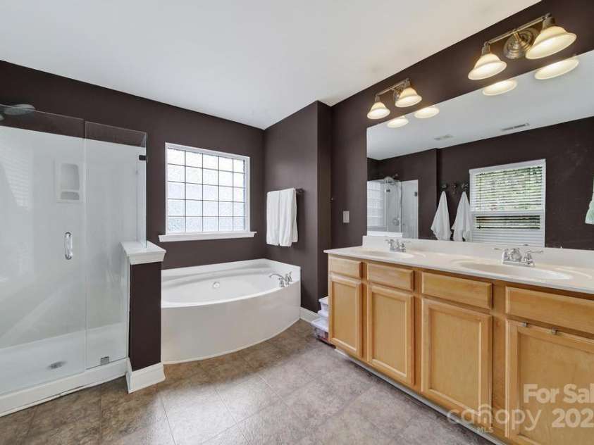 656 Hosta Drive, Fort Mill, SC 29715.  MLS# CAR4248168, YatesRealty ID 6618. 