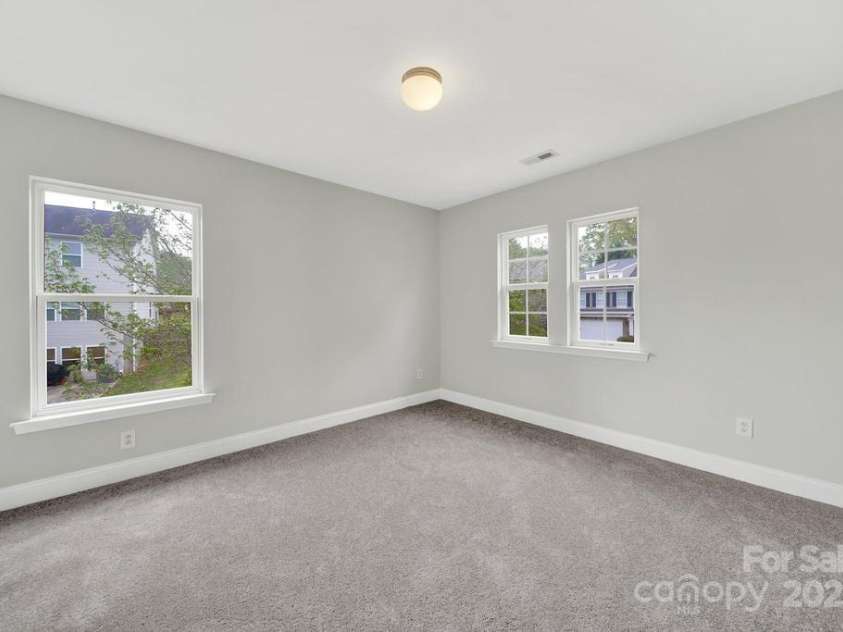656 Hosta Drive, Fort Mill, SC 29715.  MLS# CAR4248168, YatesRealty ID 6618. 
