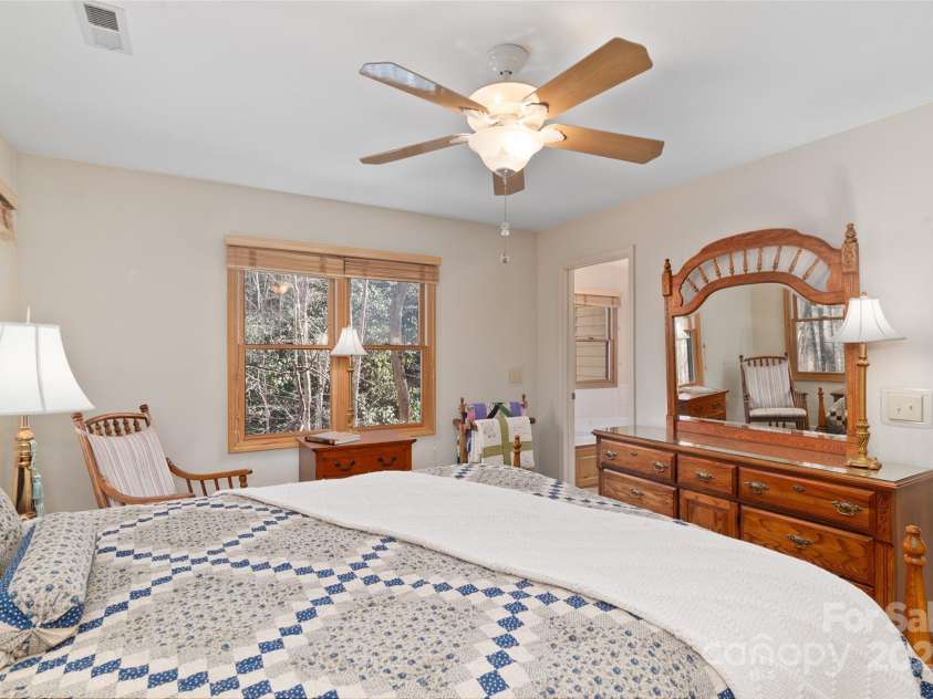 49 Echo Ridge, Maggie Valley, NC 28751.  MLS# CAR4218936, YatesRealty ID 6619. 