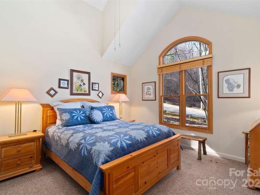 49 Echo Ridge, Maggie Valley, NC 28751.  MLS# CAR4218936, YatesRealty ID 6619. 