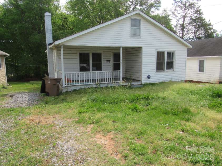 1146 Buffalo Street, Shelby, NC 28150.  MLS# CAR4276309, YatesRealty ID 662. 