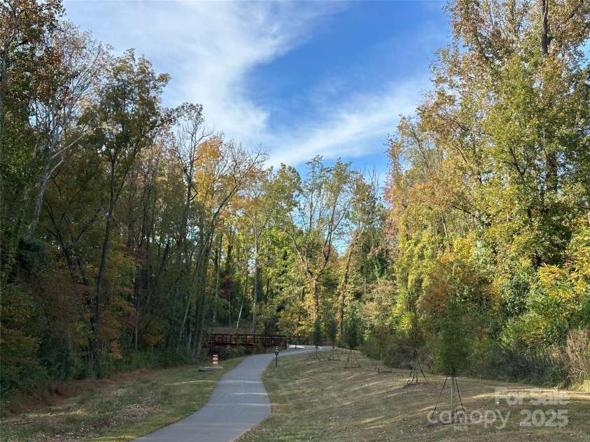 1314 Cortland Road, Charlotte, NC 28209.  MLS# CAR4318253, YatesRealty ID 662. Greenway to Marion Diehl Park and Senior Center, Ball Fields, and Playgrounds.  Park Road Shopping Center just 1/2 mile in other direction!