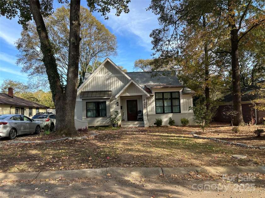 1314 Cortland Road, Charlotte, NC 28209.  MLS# CAR4318253, YatesRealty ID 662. Tons of Newer homes in neighborhood