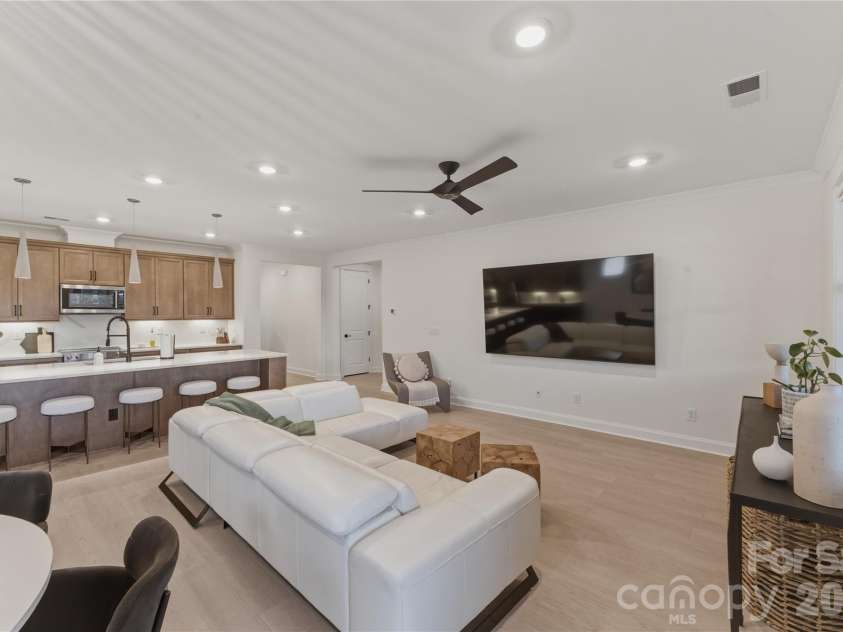 166 Windy Dell Drive, Tega Cay, SC 29708.  MLS# CAR4350424, YatesRealty ID 6620. 