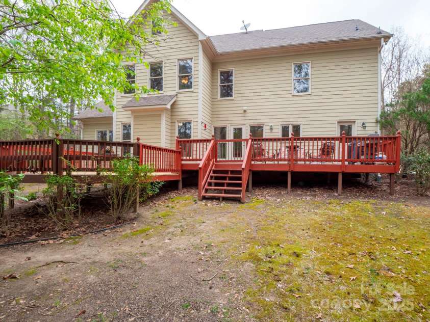 6108 Mcilwaine Road, Huntersville, NC 28078.  MLS# CAR4242611, YatesRealty ID 6620. 