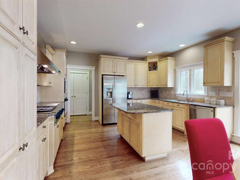 6108 Mcilwaine Road, Huntersville, NC 28078.  MLS# CAR4242611, YatesRealty ID 6620. 