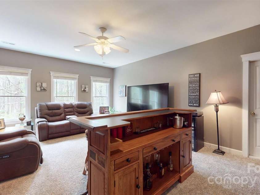 6108 Mcilwaine Road, Huntersville, NC 28078.  MLS# CAR4242611, YatesRealty ID 6620. 