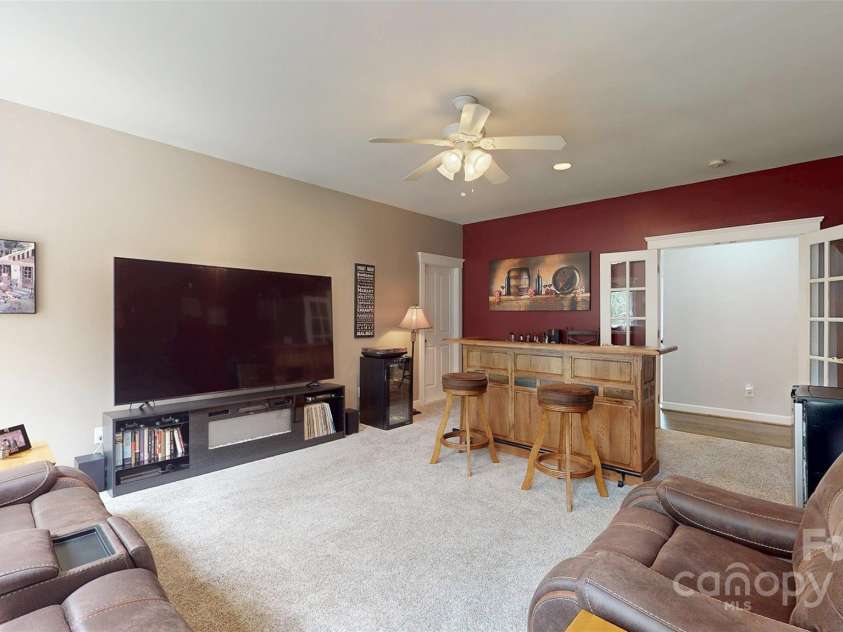 6108 Mcilwaine Road, Huntersville, NC 28078.  MLS# CAR4242611, YatesRealty ID 6620. 