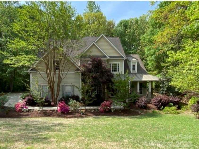 6108 Mcilwaine Road, Huntersville, NC 28078.  MLS# CAR4242611, YatesRealty ID 6620. 