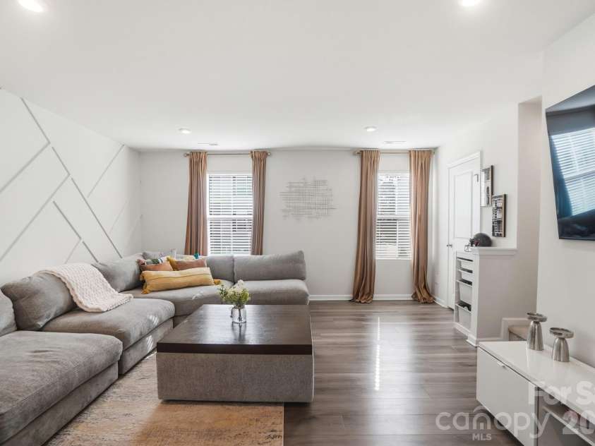 2040 Langer Street, Charlotte, NC 28214.  MLS# CAR4351700, YatesRealty ID 6621. 
