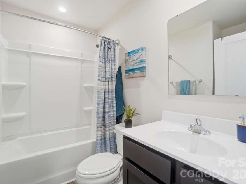 2040 Langer Street, Charlotte, NC 28214.  MLS# CAR4351700, YatesRealty ID 6621. 