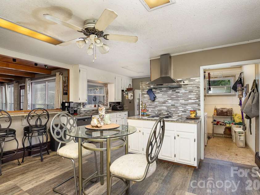 1239 Christopher Circle, Rock Hill, SC 29730.  MLS# CAR4361369, YatesRealty ID 6622. 