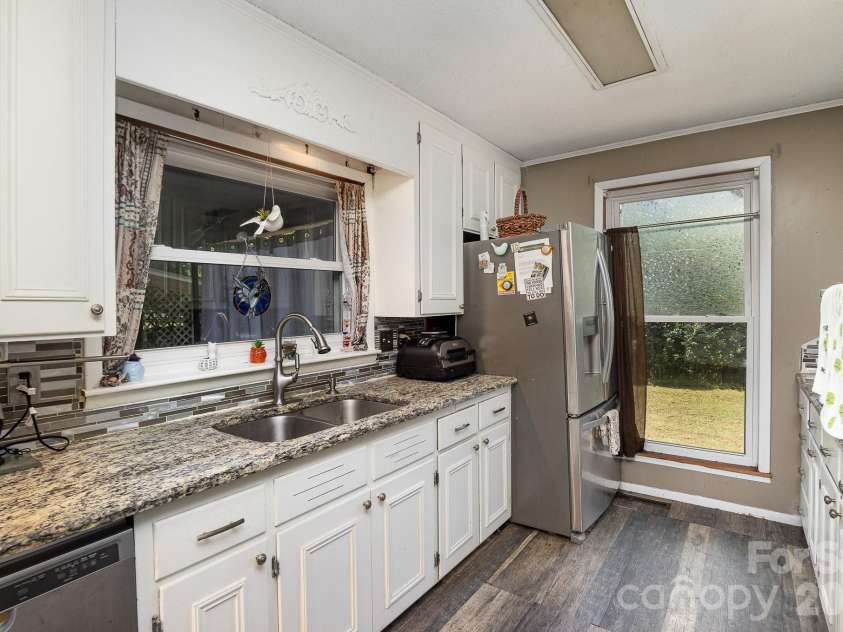 1239 Christopher Circle, Rock Hill, SC 29730.  MLS# CAR4361369, YatesRealty ID 6622. 