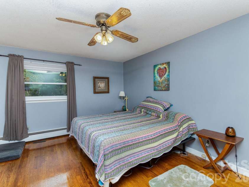 1239 Christopher Circle, Rock Hill, SC 29730.  MLS# CAR4361369, YatesRealty ID 6622. 