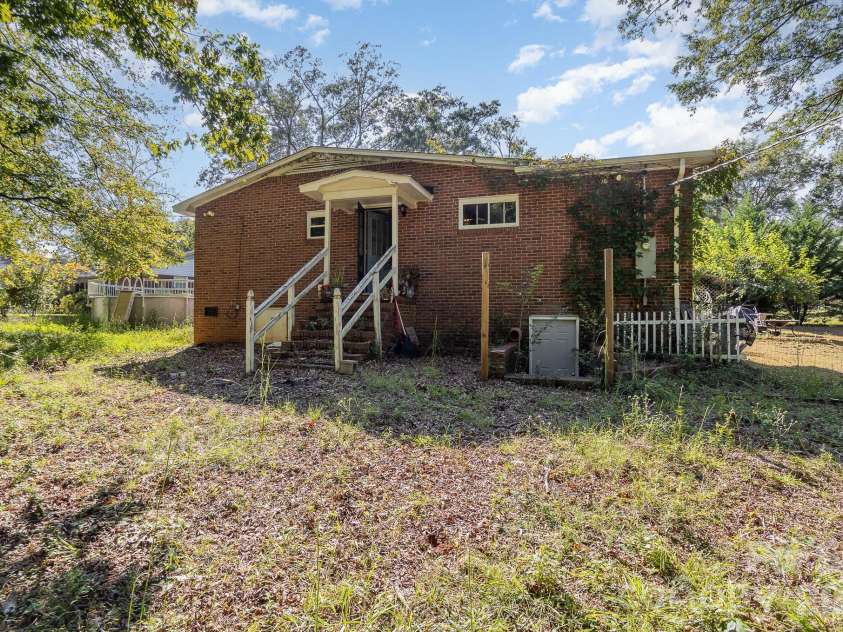 1239 Christopher Circle, Rock Hill, SC 29730.  MLS# CAR4361369, YatesRealty ID 6622. 