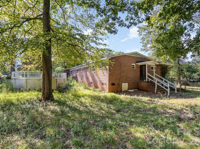 1239 Christopher Circle, Rock Hill, SC 29730.  MLS# CAR4361369, YatesRealty ID 6622. 